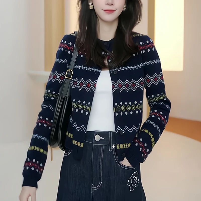 气质高级感撞色拼接短款时尚圆领针织开衫女2025春季新款休闲百搭