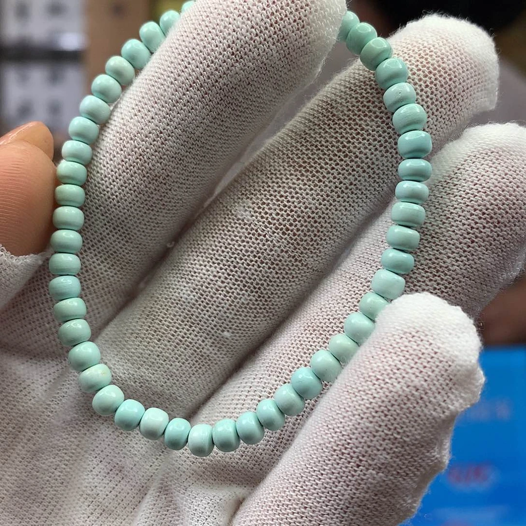 绿松石未镶嵌挂件