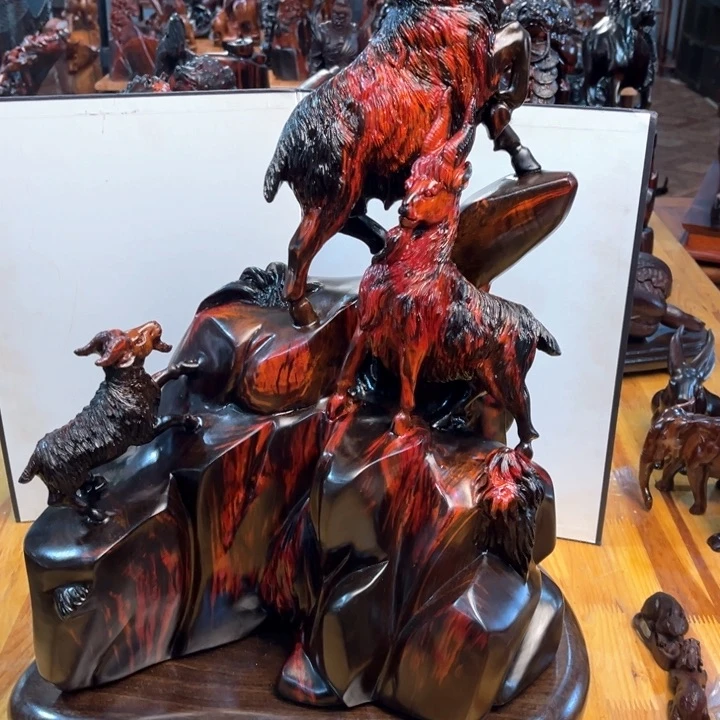 交趾黄檀（大红酸枝）上****6三羊开泰摆件