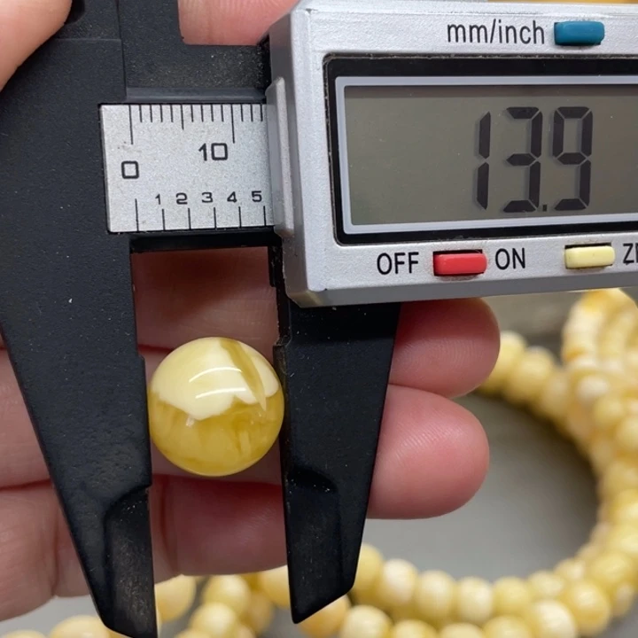 琥珀未镶嵌裸石蜜蜡