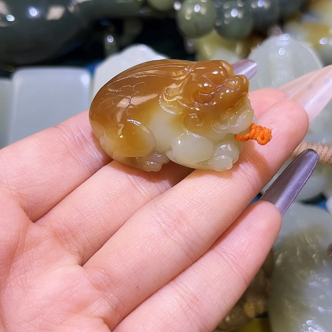 未镶嵌和田玉挂件