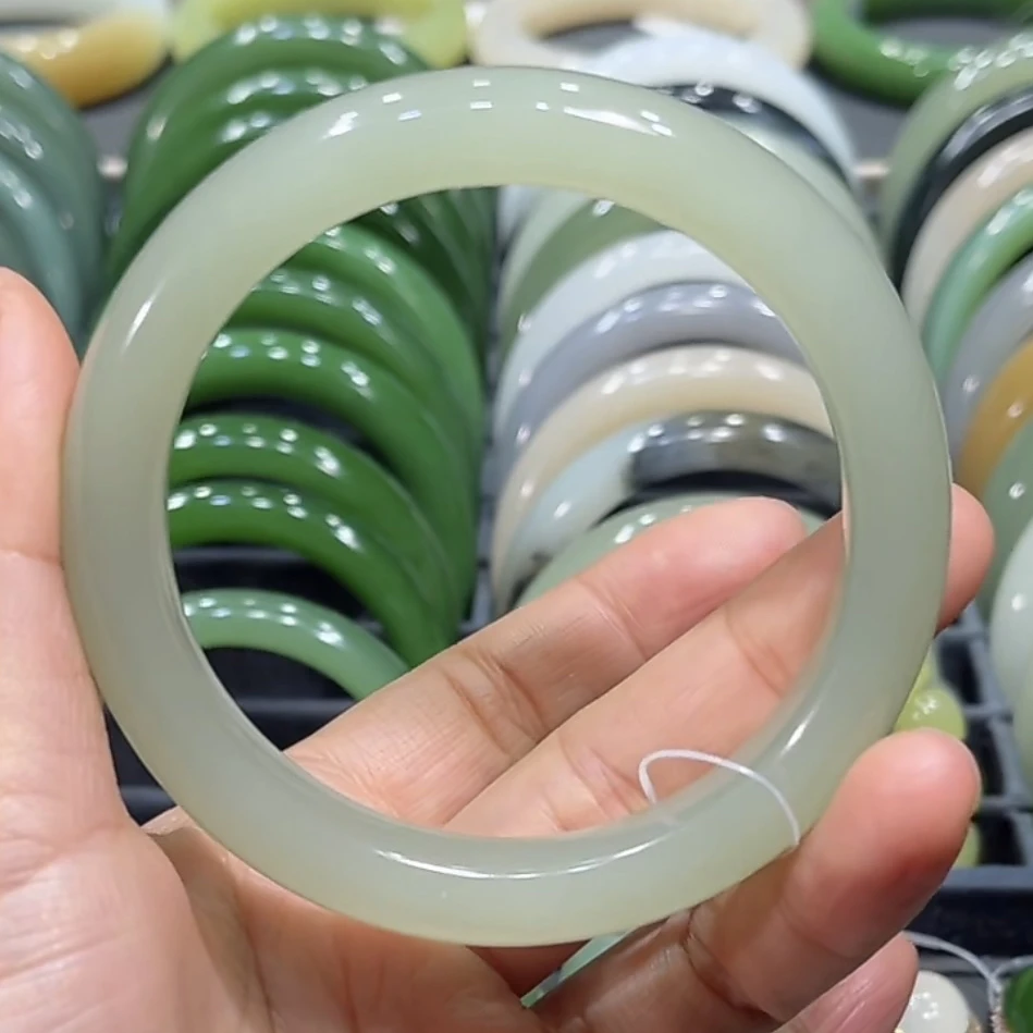 和田玉高冰起荧光绿晴水手镯60-61圈口