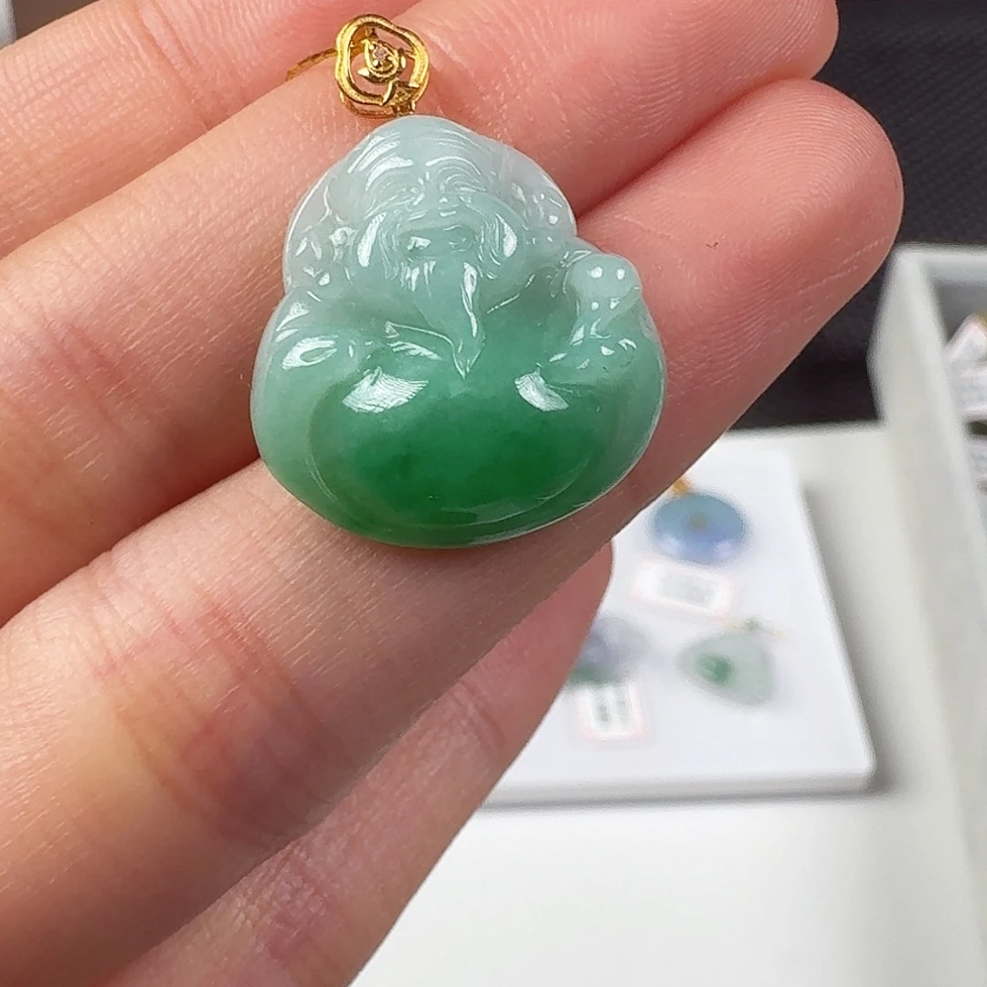 翡翠18K金镶嵌颈饰11