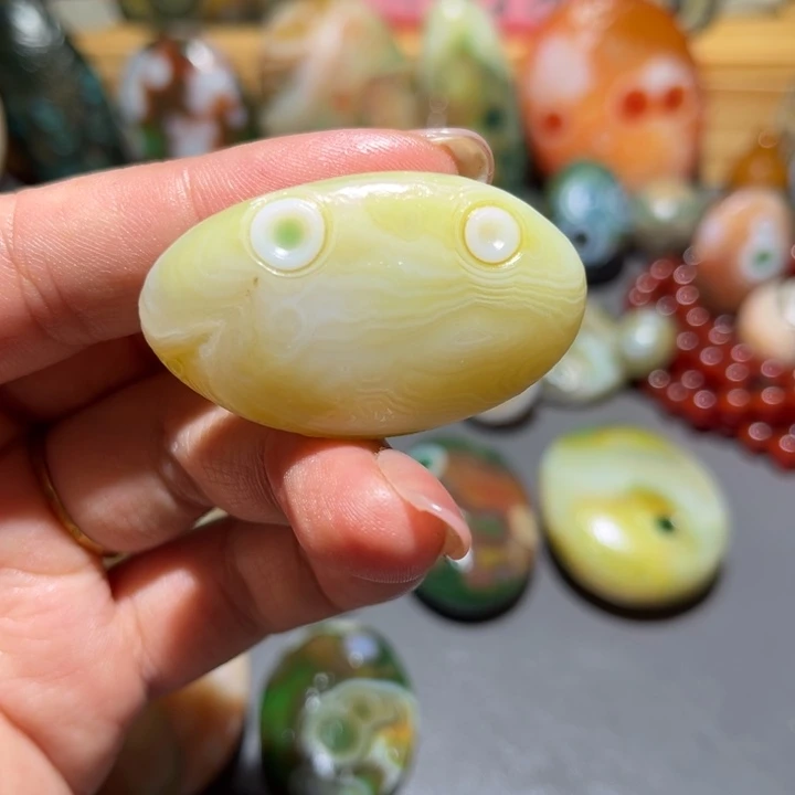 未镶嵌颈饰玛瑙/玉髓