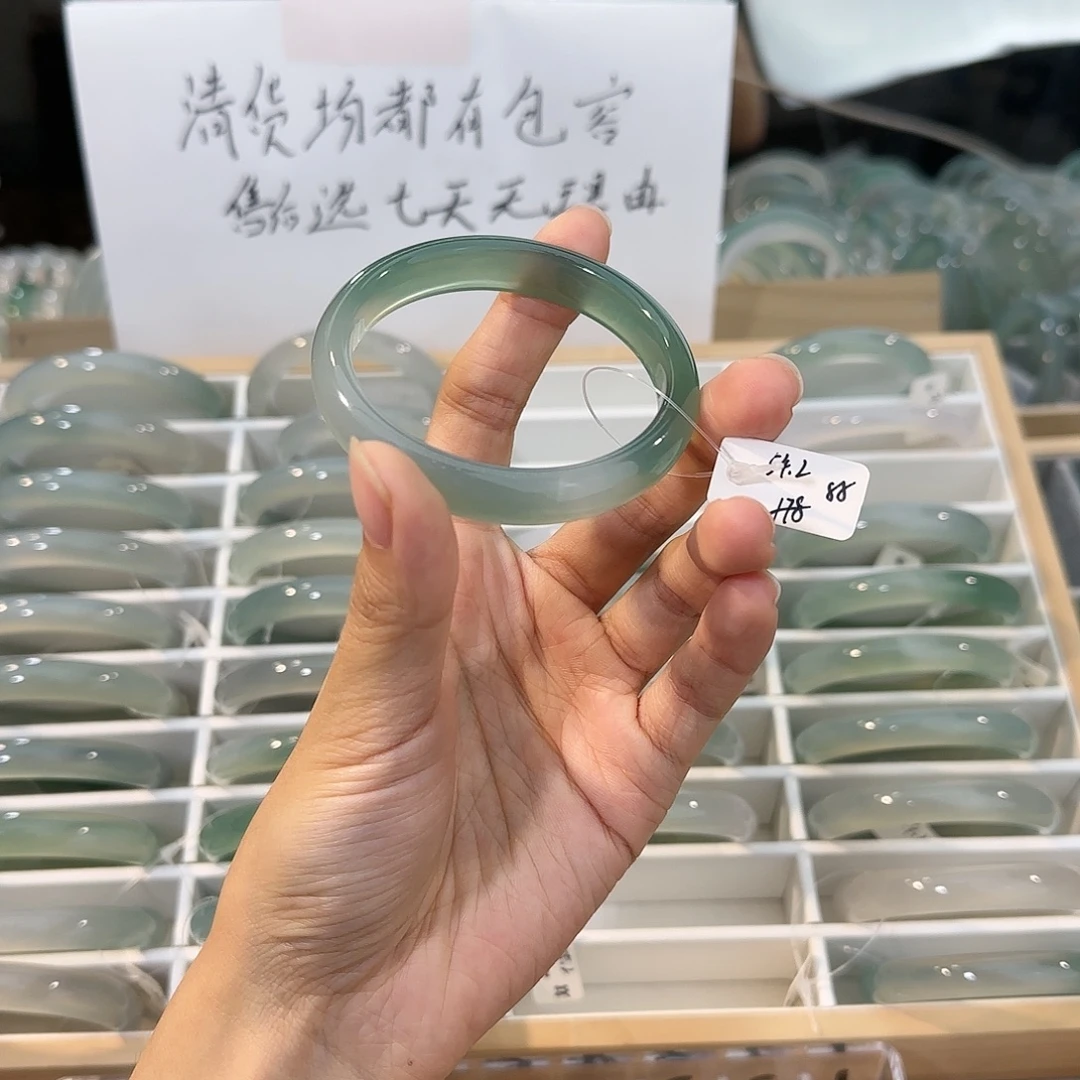 玛瑙/玉髓未镶嵌手镯圈口54.2