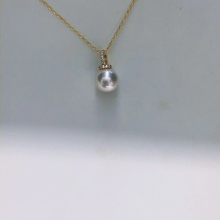 18K金镶嵌吊坠8.5-9海水珍珠