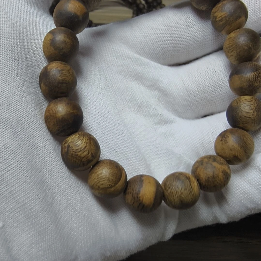 沉香碎屑沉香卡11   10克花珠