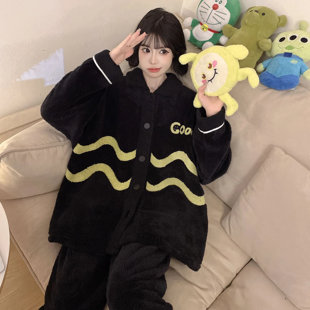 2025新款珊瑚绒加绒加厚卡通睡衣女法兰绒大码秋冬季天家居服套装