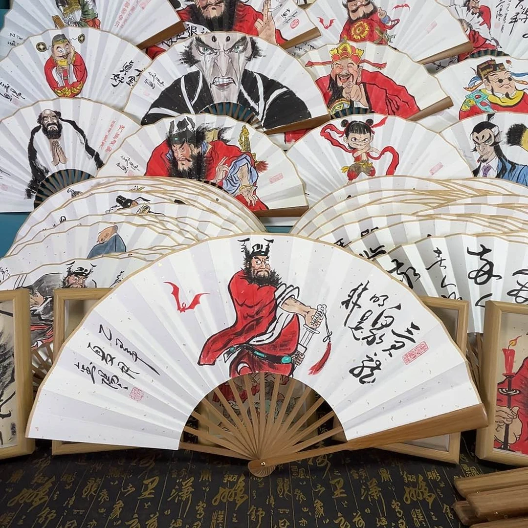 国画囚*手绘折扇一把