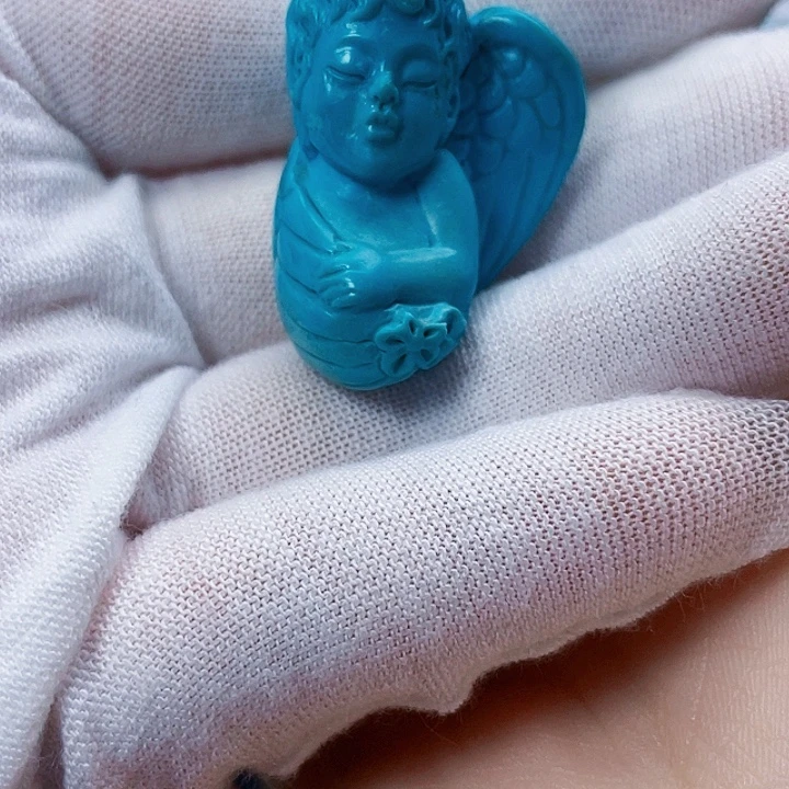 绿松石未镶嵌颈饰