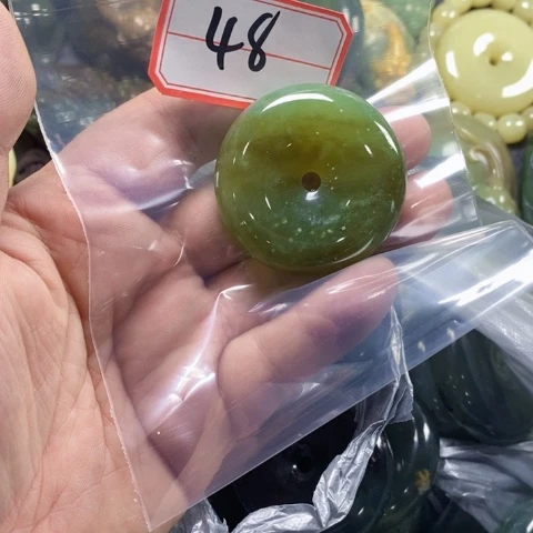 未镶嵌蛇纹石玉手链