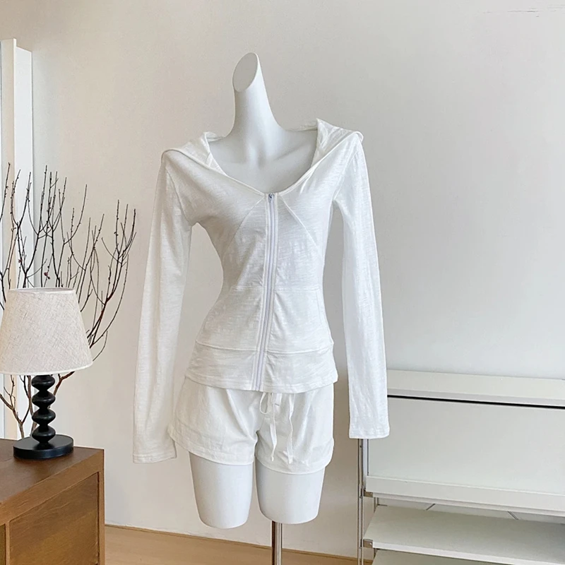 气质连帽长袖防晒上衣外套修身显瘦休闲短裤女夏季两件套装