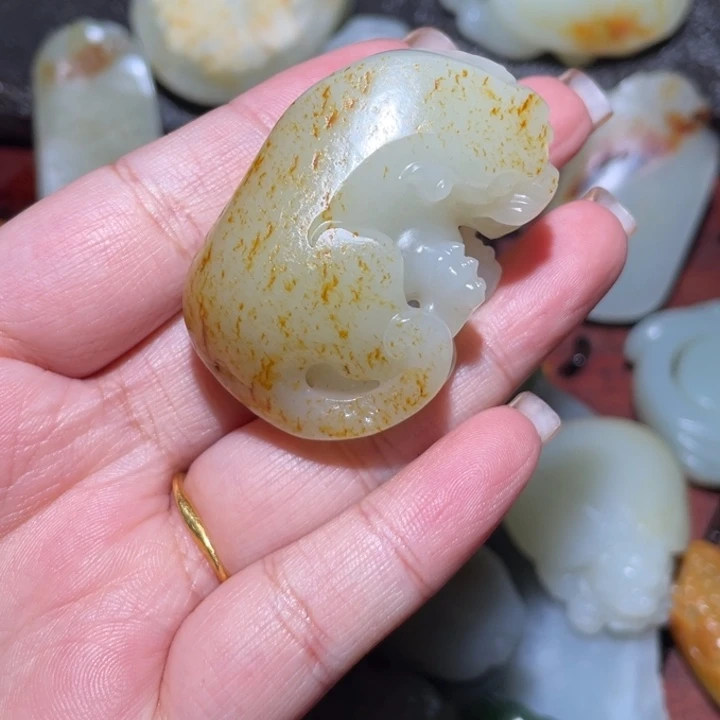 和田玉挂件未镶嵌简*