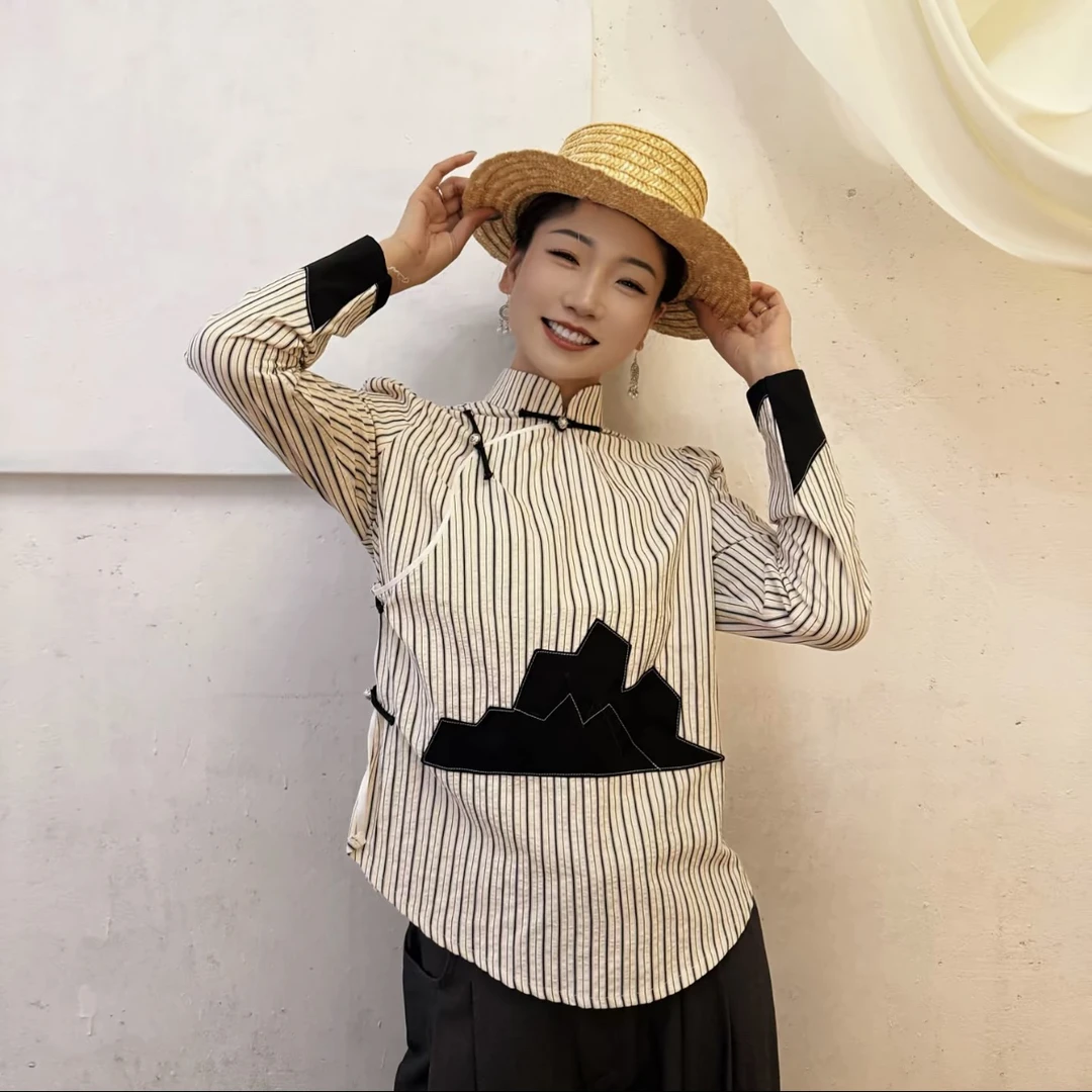 蒙克格日乐民族风竖条纹衬衣