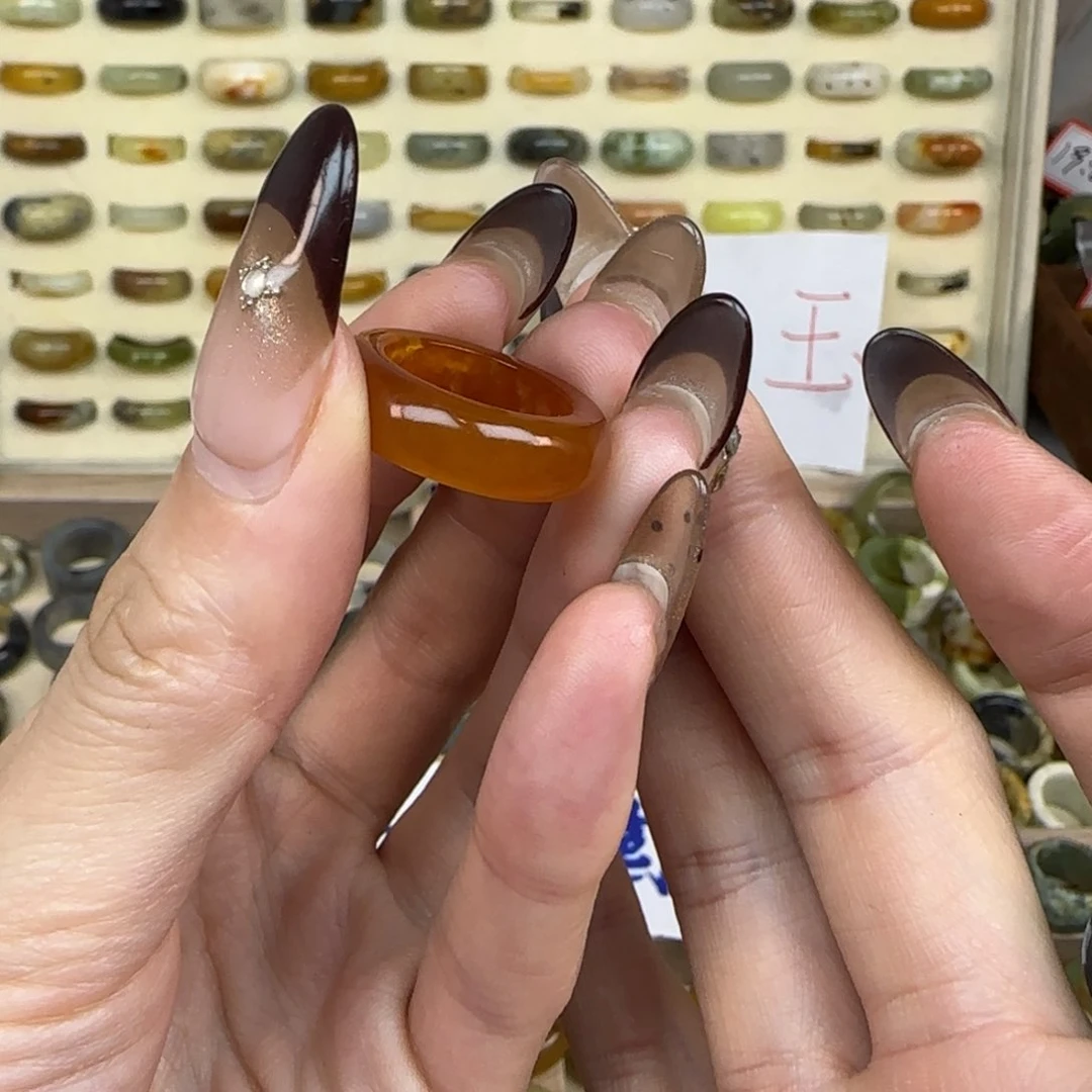 岫玉岫玉内径15.6未镶嵌云