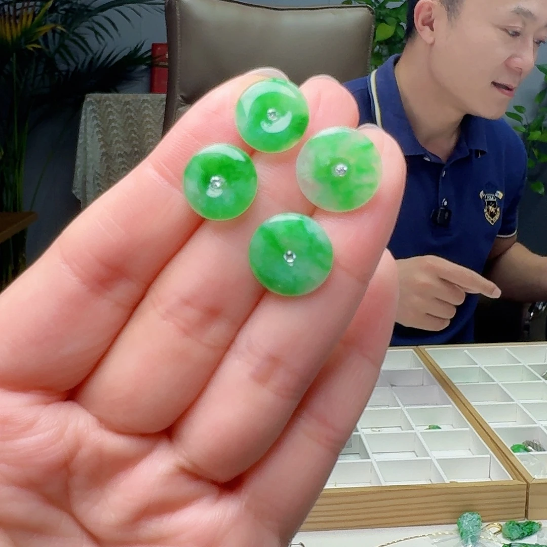 翡翠18K金镶嵌耳饰多样性发货其一