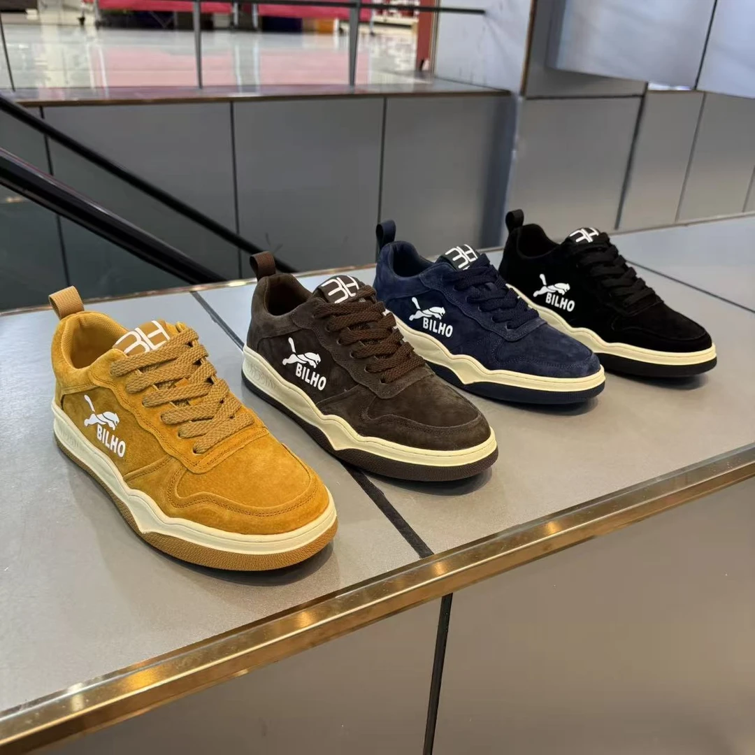 2303【运动码】2025秋季新款时尚百搭休闲运动软底耐磨男潮鞋