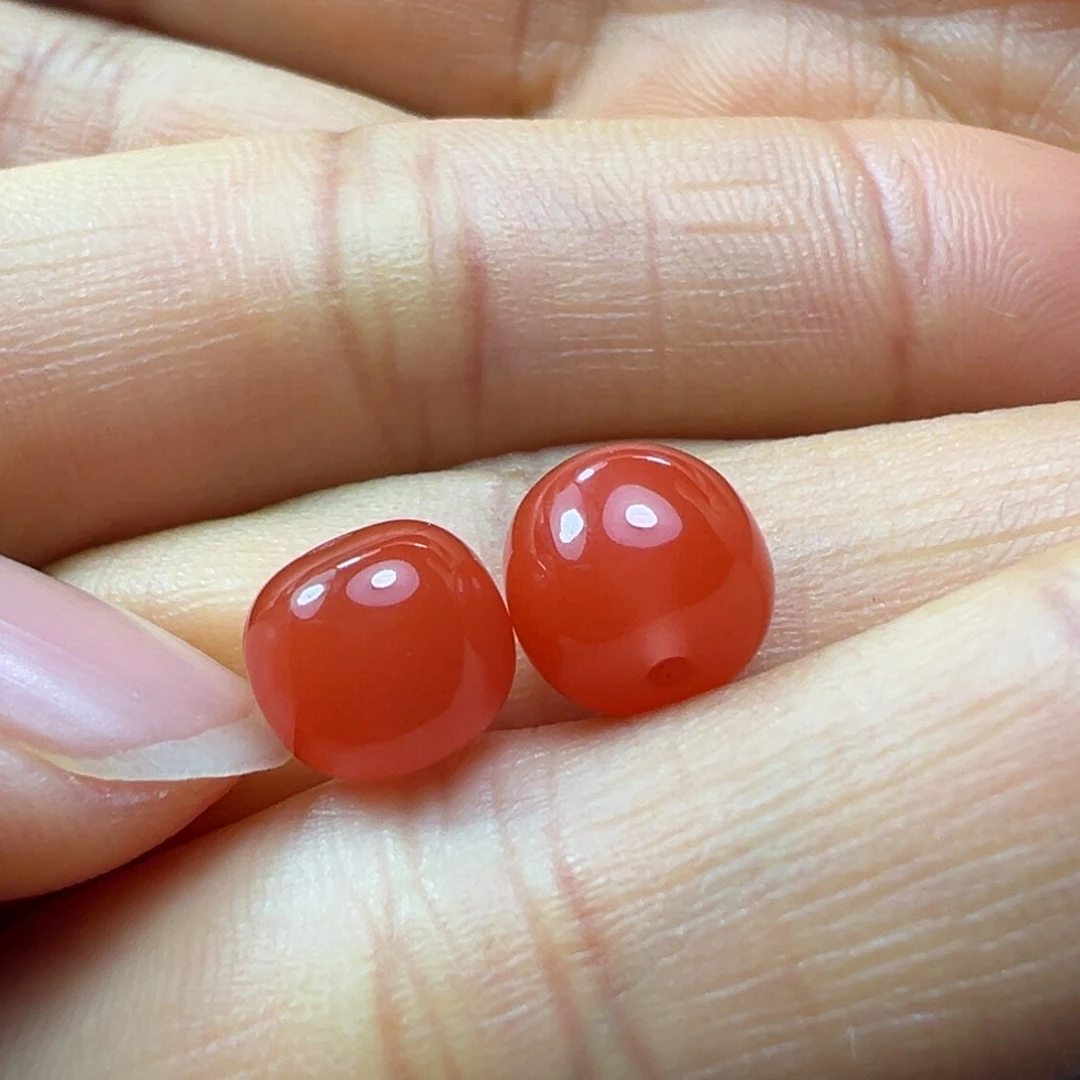 南红玛瑙珠子未镶嵌山***峰