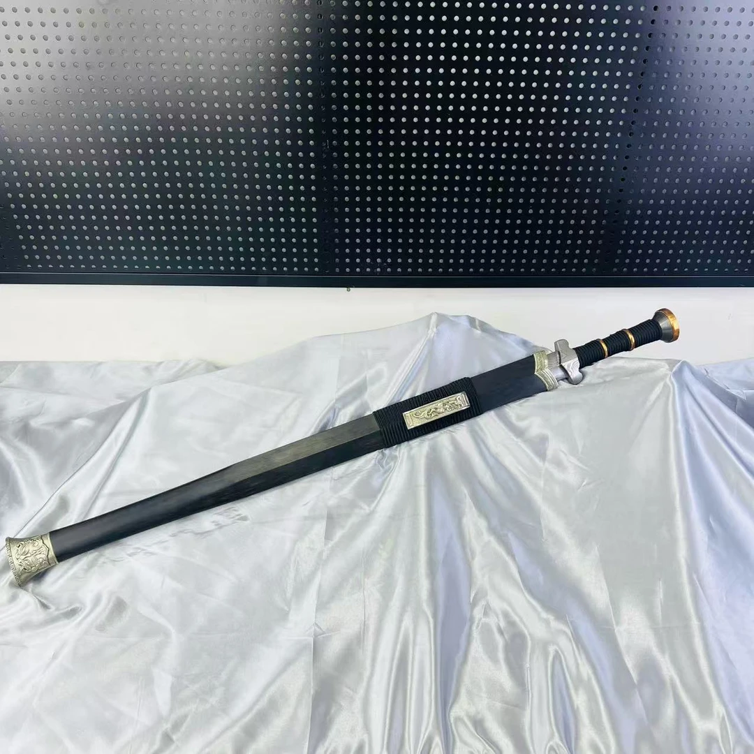 兽云一体汉剑龙泉传统工艺制作扭转花纹钢黑檀木白铜工艺品未开刃