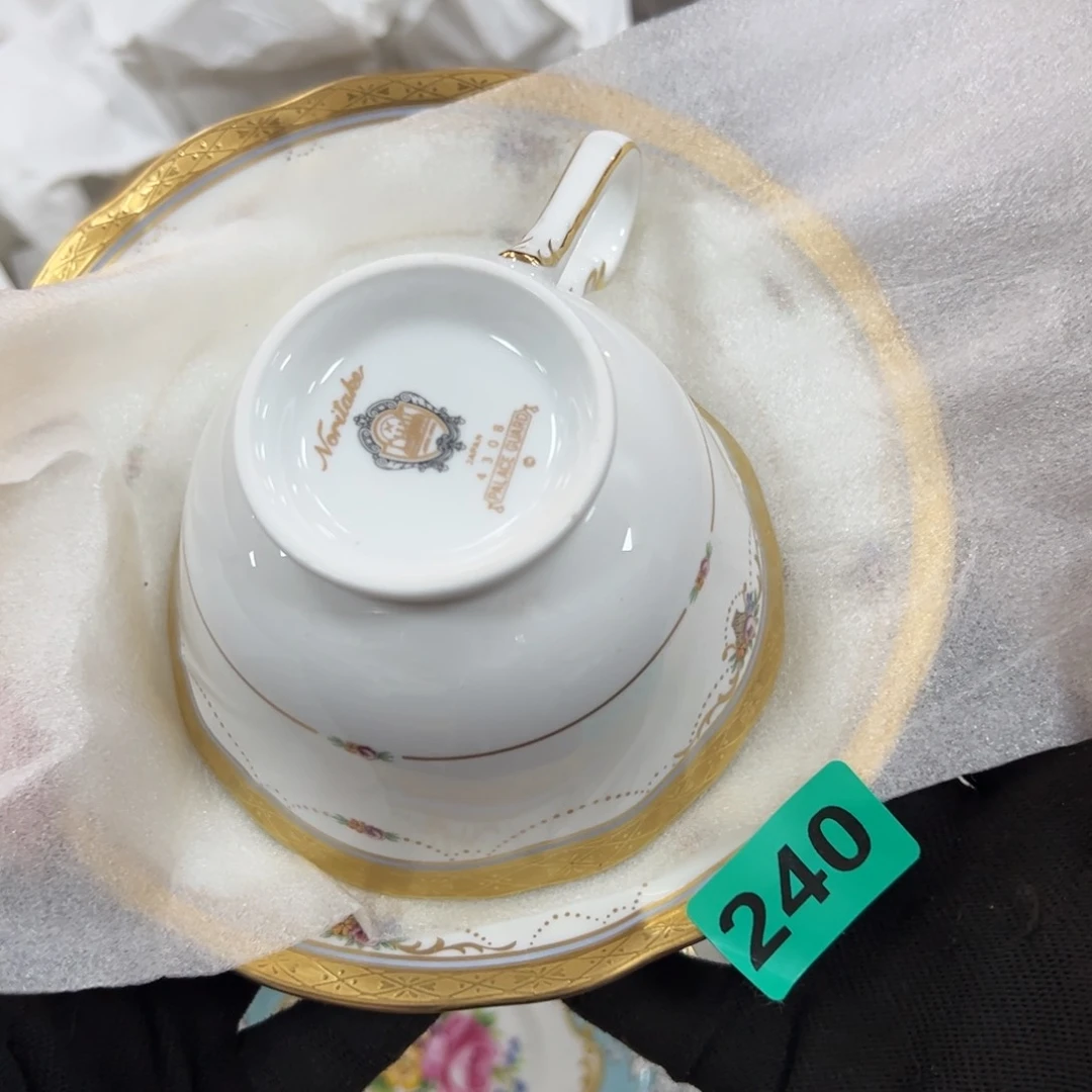 碗B****u哈哈哈哈哈哈哈哈哈哈哈哈