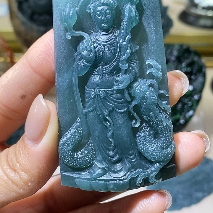 定制翡翠未镶嵌翡翠