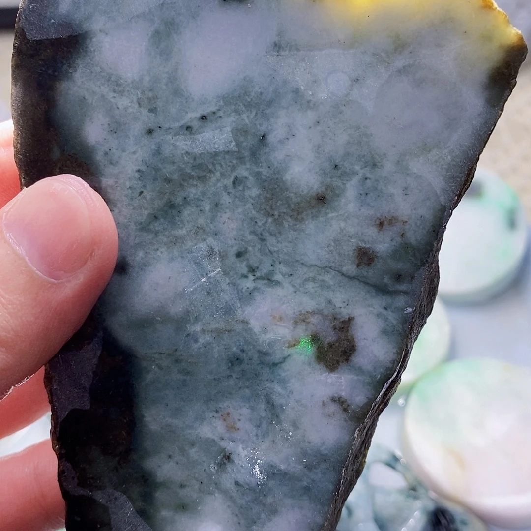 翡翠未镶嵌颈饰588963