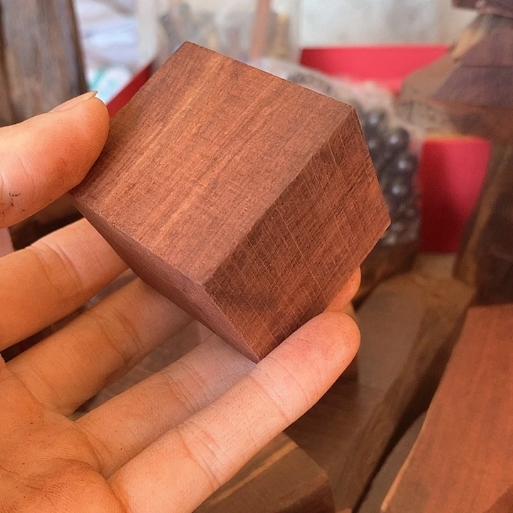 小叶紫檀力**有1