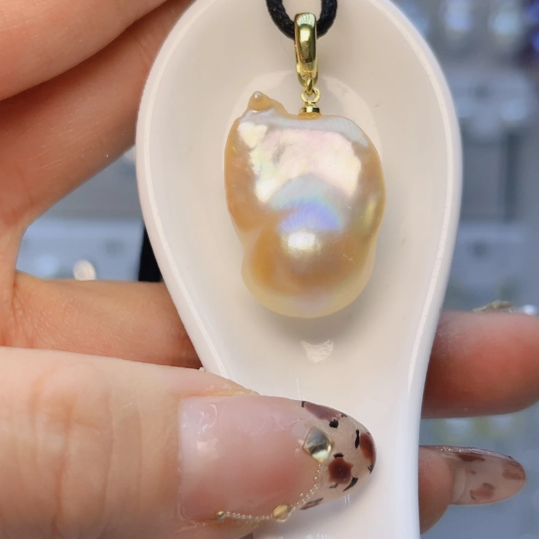 未镶嵌淡水珍珠颈饰