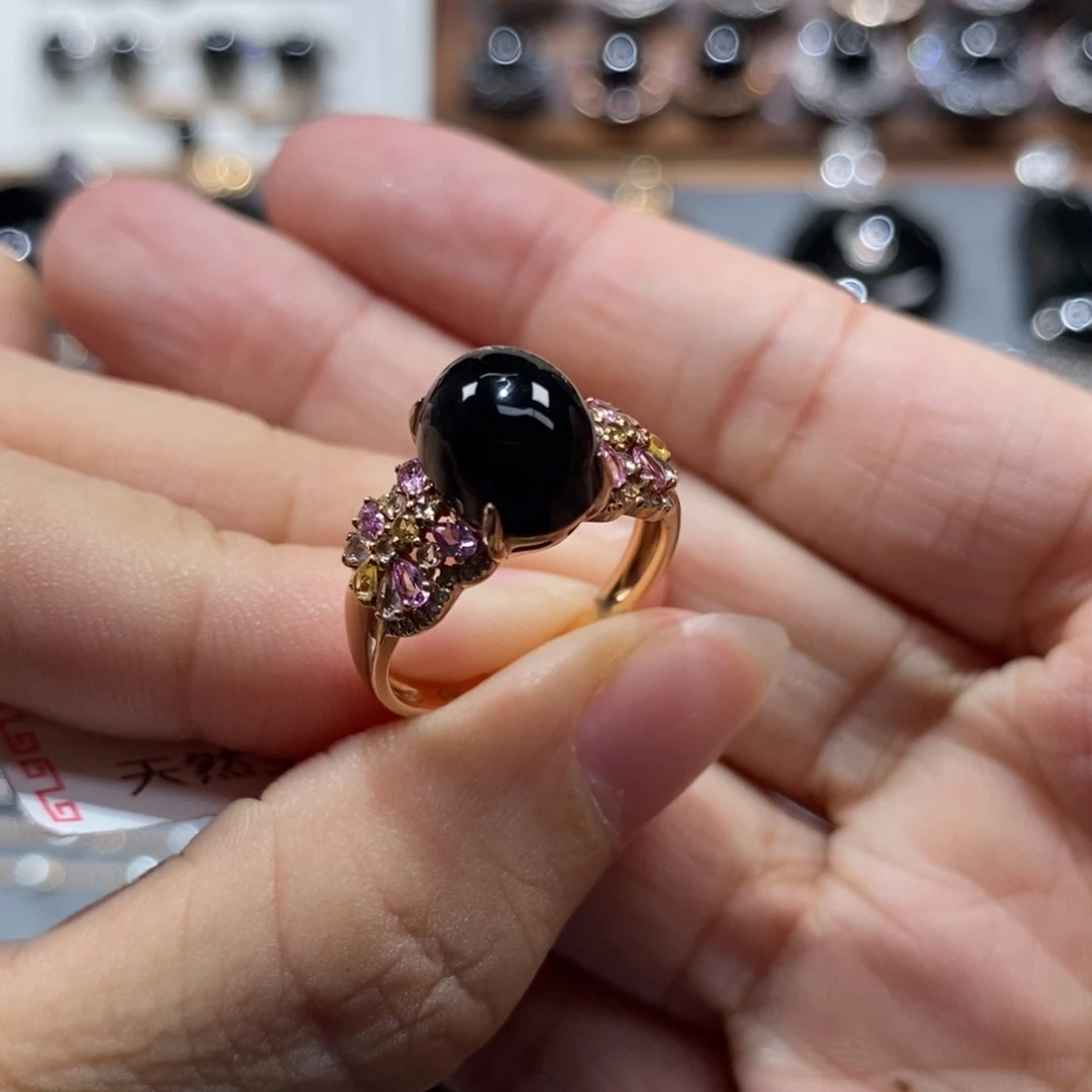 翡翠18K金镶嵌戒指