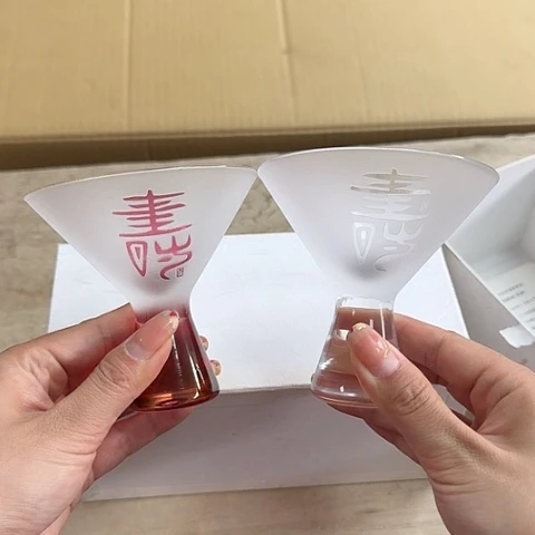 精品瓷器。