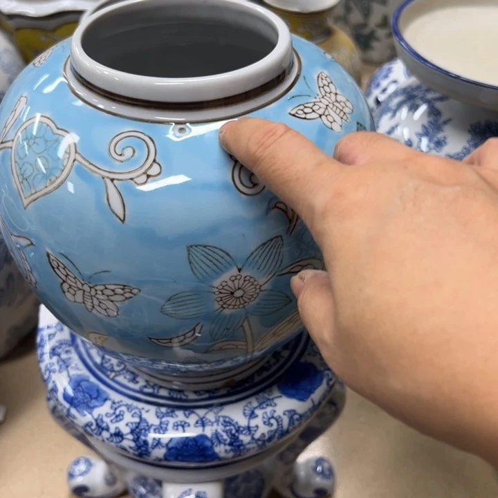 瓷片微瑕。。。。。。。。。。。。。