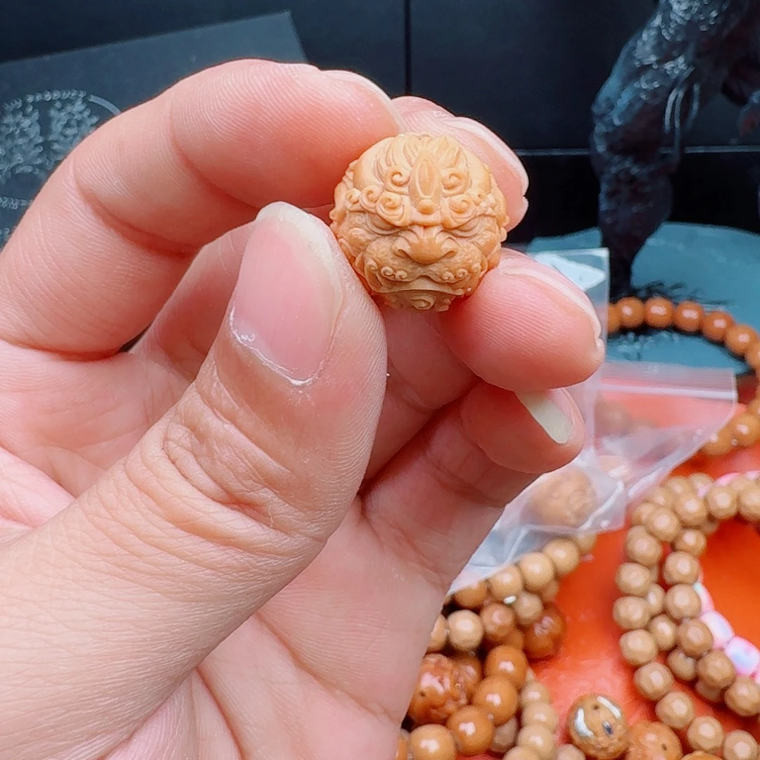 吊坠猴头核桃素唐狮