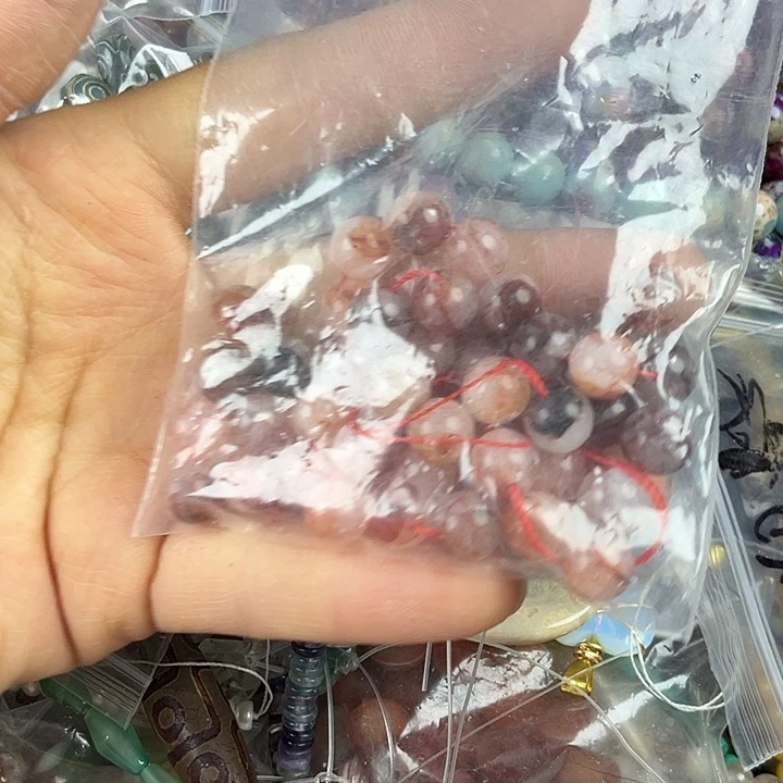 查罗石散珠合金卡8红椒花一条