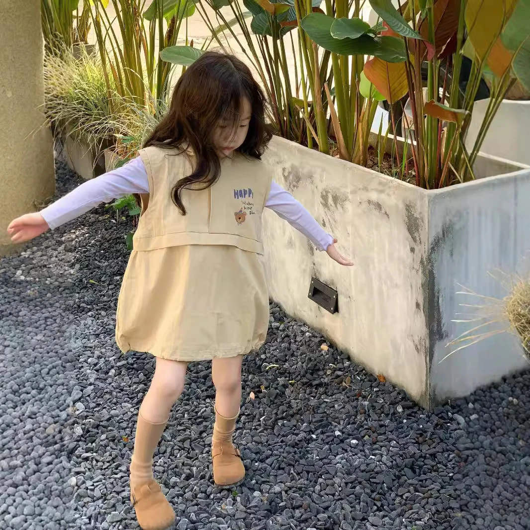 大橙子Studio女童2025秋季卡通小熊连帽马甲裙木耳边内搭洋气套装