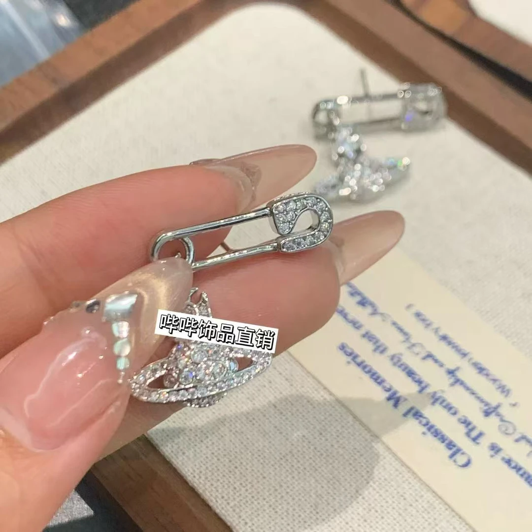 铜合金合成锆石耳饰 BIBI【别针星球耳针】G017