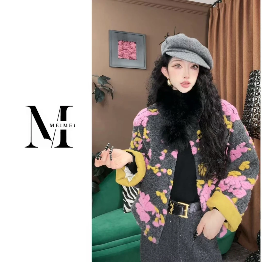 黄红拼接刺绣立体花朵冬季加厚外套