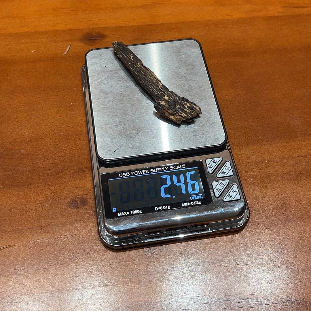 沉香沉香碎屑印尼达拉干沉水沉香2.4g+