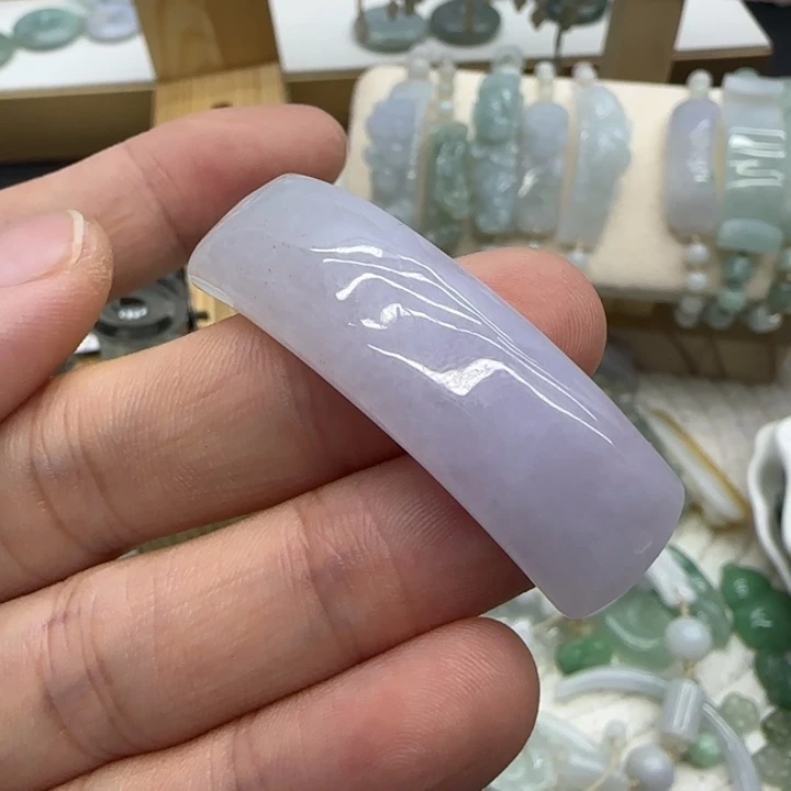 青***儿未镶嵌手链翡翠手牌