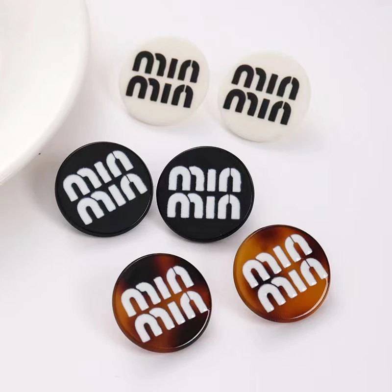 合金耳饰 复古黑白圆形字母耳钉气质名媛高级感耳环潮时尚耳饰女