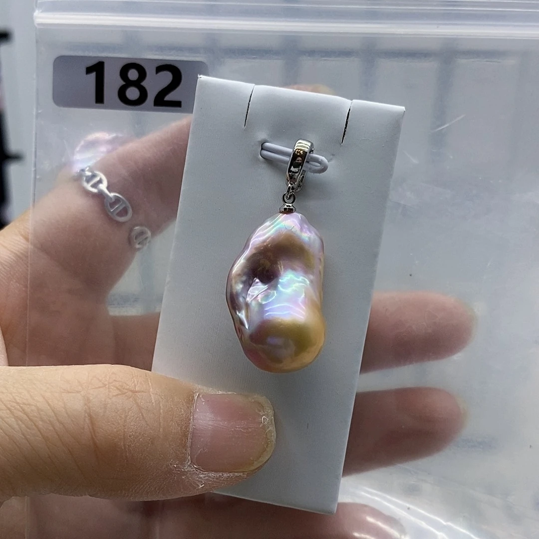 颈饰合金淡水珍珠
