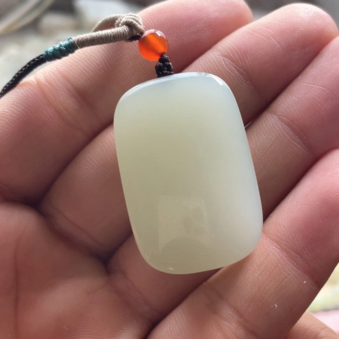 和田玉未镶嵌颈饰鑫*新疆且末钢板料无事牌