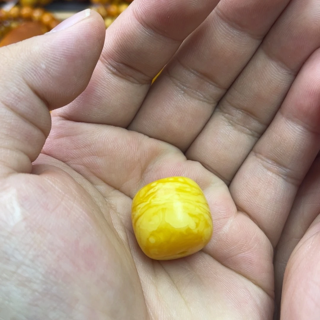 琥珀未镶嵌吊坠(不含链)
