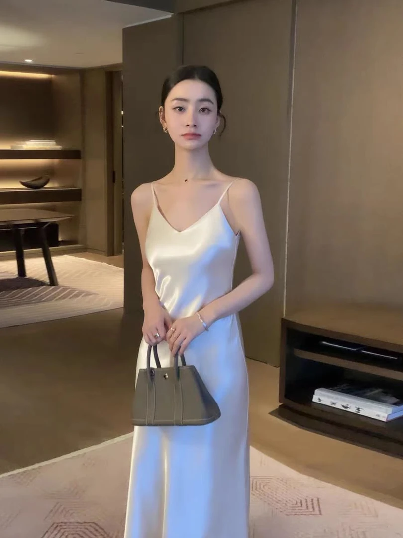月䲆（吊带连衣裙 ）南油高货吊带裙斜裁醋酸气质显瘦百搭连衣裙