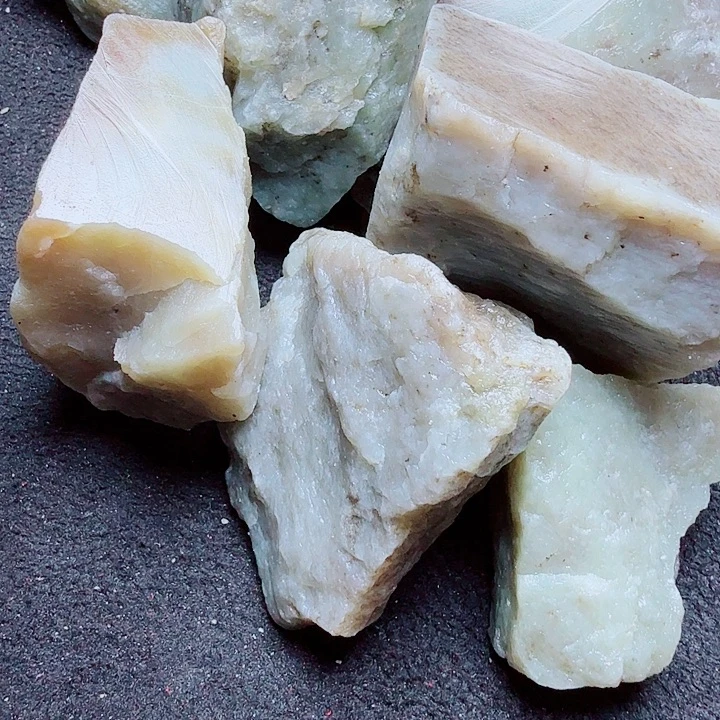 未镶嵌和田玉（糖玉）珠宝半成品