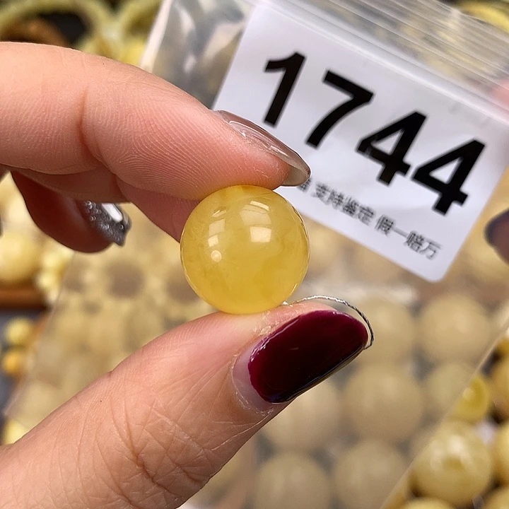 蜜蜡未镶嵌珠宝奇石16