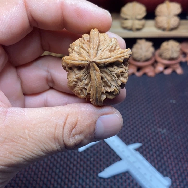 刚***好文玩核桃把件文玩