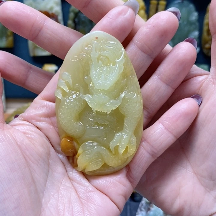 蛇纹石玉挂件未镶嵌醉**尘