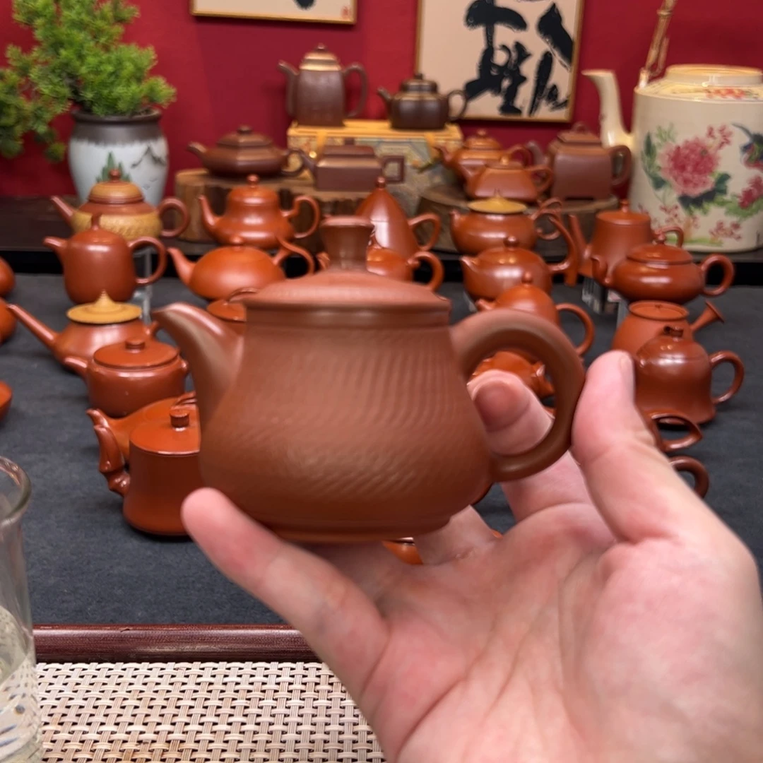 紫砂茶壶潮州手拉壶手拉壶。