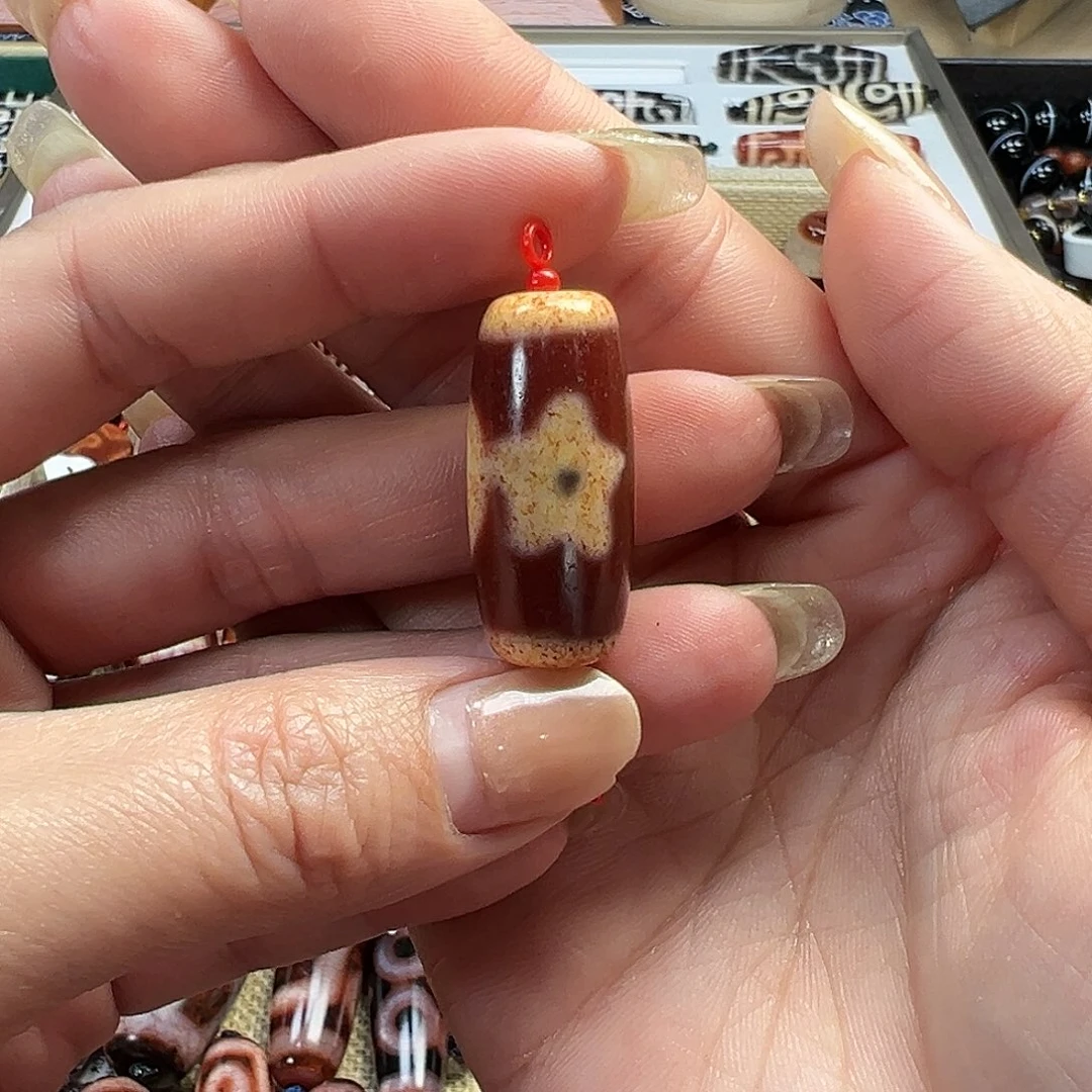 玛瑙/玉髓未镶嵌珠宝半成品吴老满藏红日月星