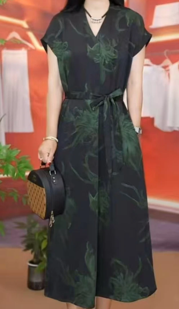 V领提花修身显瘦夏季碎花长款连衣裙印花收腰高级轻奢时尚气质